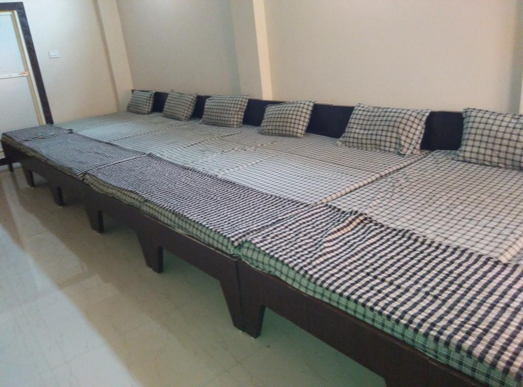 Mansarovar Guest House Ujjain Ngoại thất bức ảnh