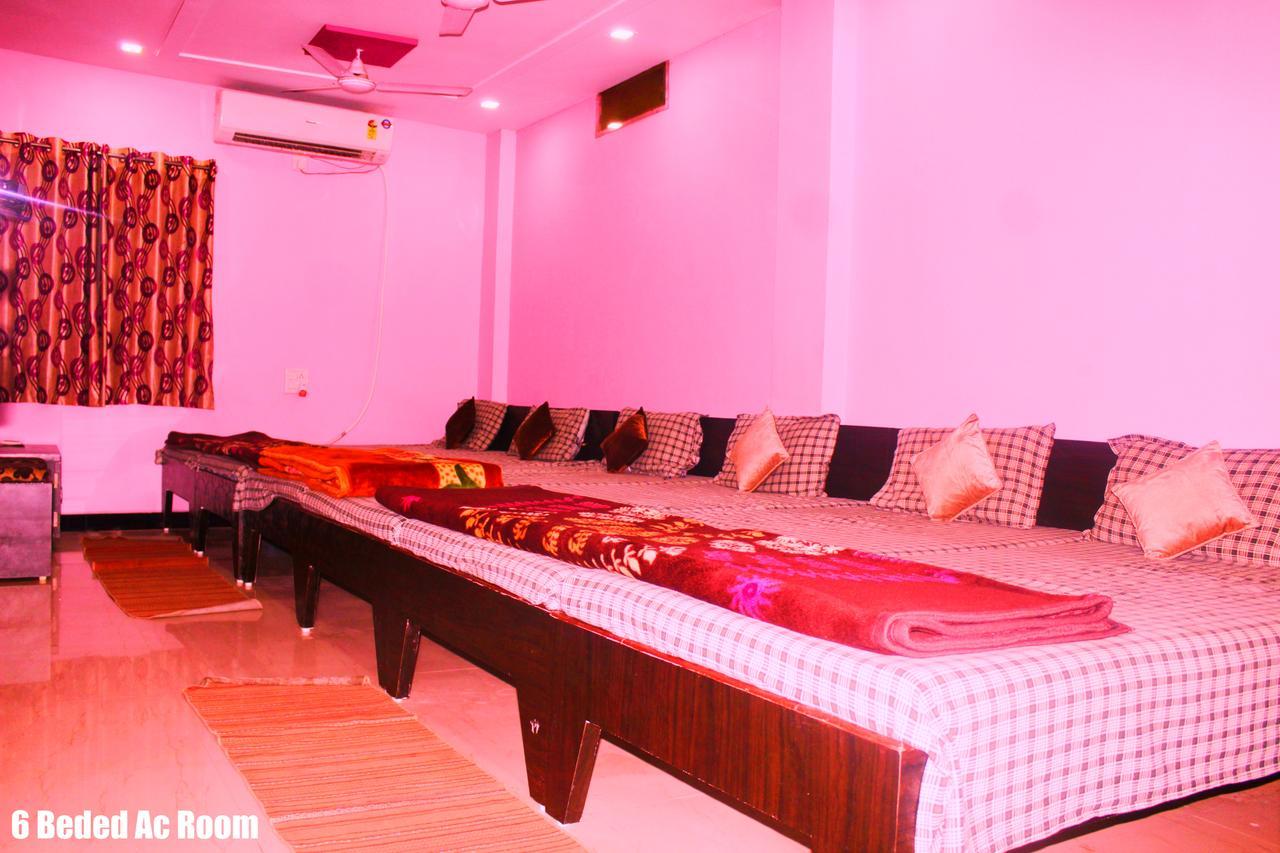 Mansarovar Guest House Ujjain Ngoại thất bức ảnh