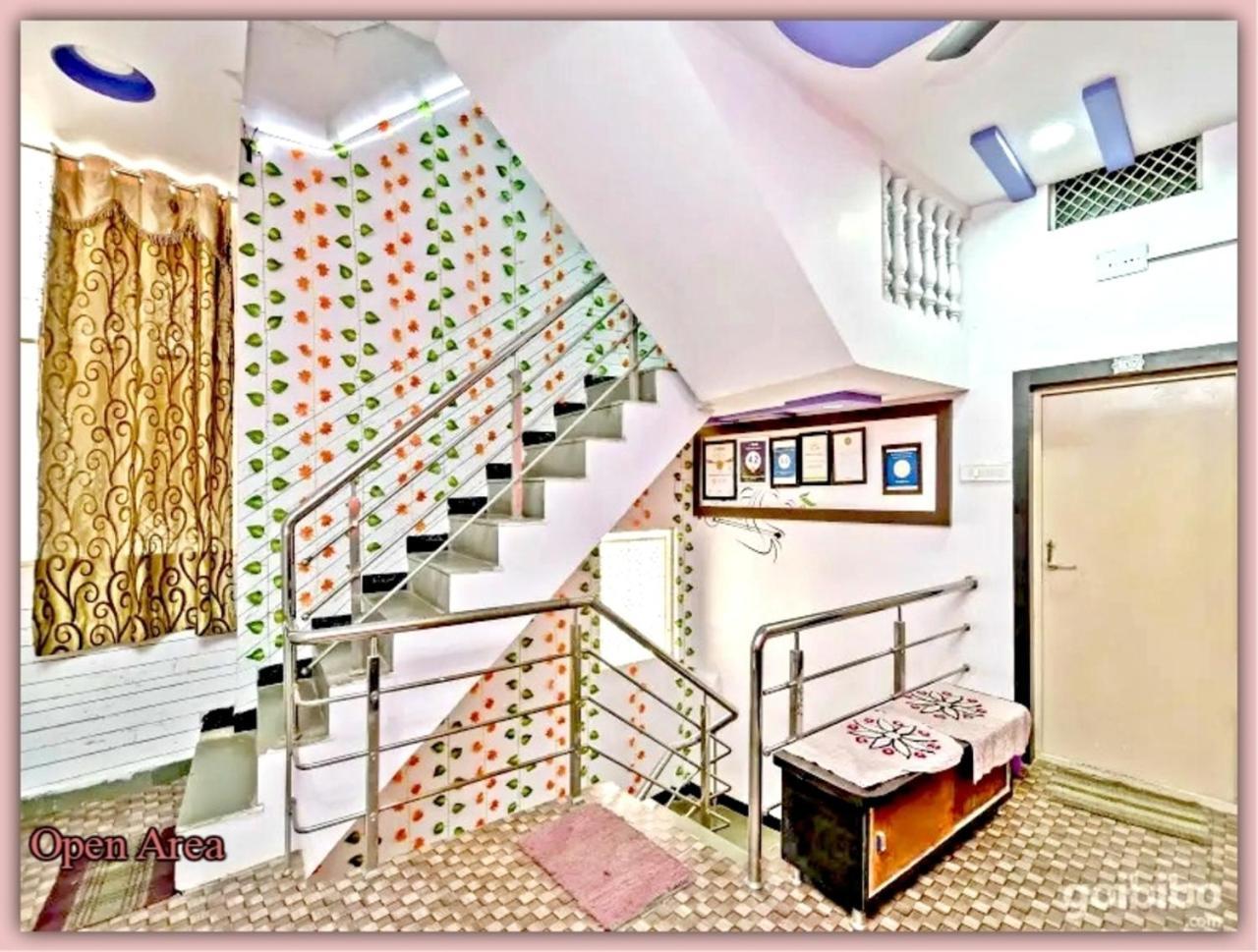 Mansarovar Guest House Ujjain Ngoại thất bức ảnh