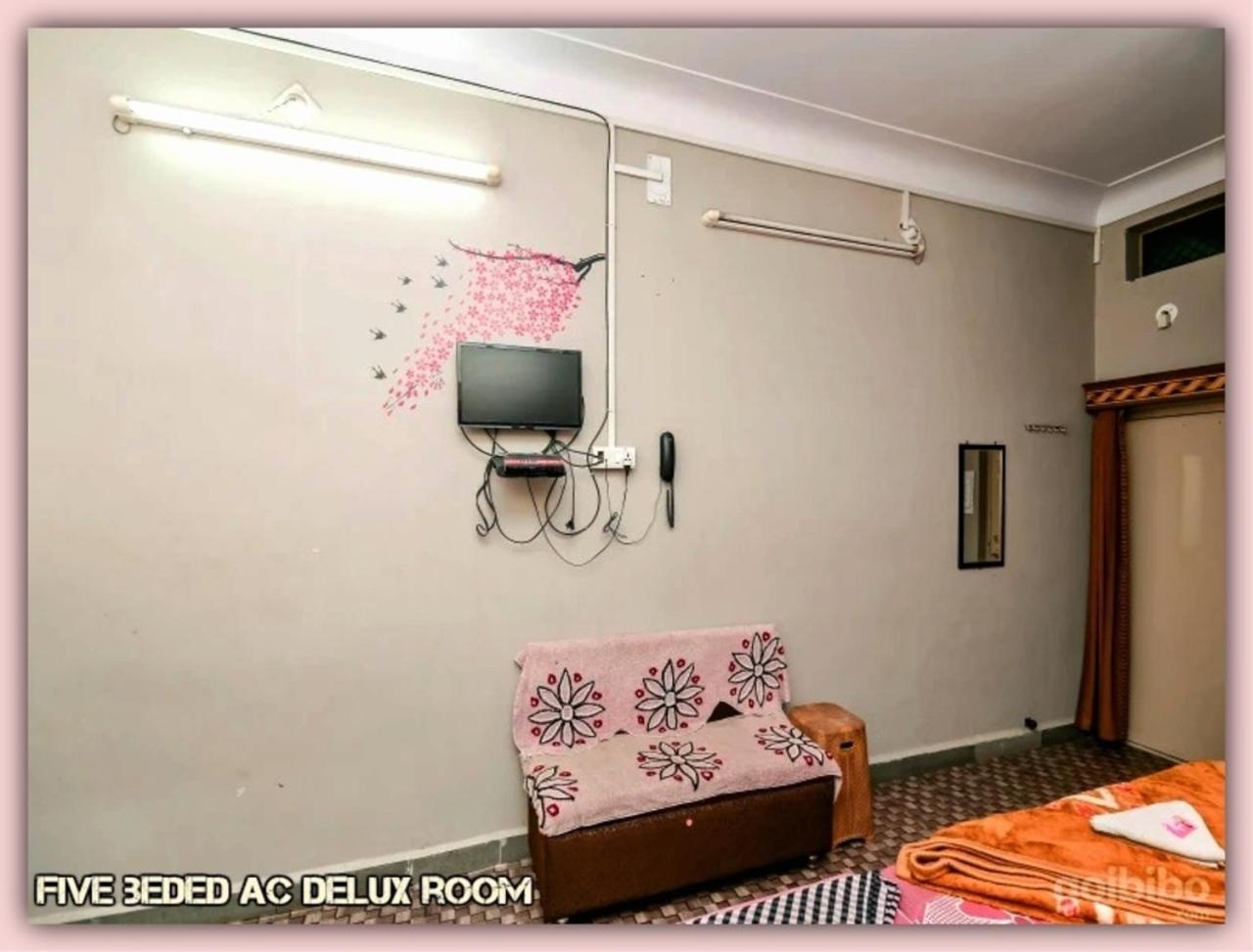 Mansarovar Guest House Ujjain Ngoại thất bức ảnh